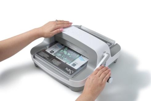 Sizzix - Big Shot Plus Starter Kit Stanz- und Prägemaschine DIN A4