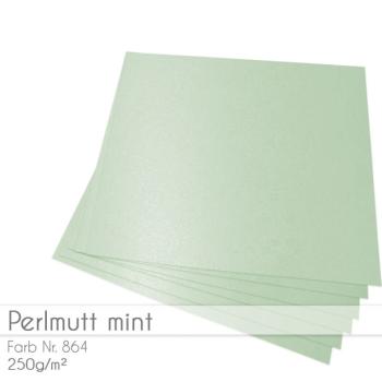 Cardstock "Metallic" 12"x12" 250g/m² (30,5 x 30,5cm) in perlmutt mint