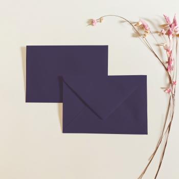 Preview: Briefumschläge - Briefhüllen in aubergine, DIN B6 120g/m² oF, Nassklebung